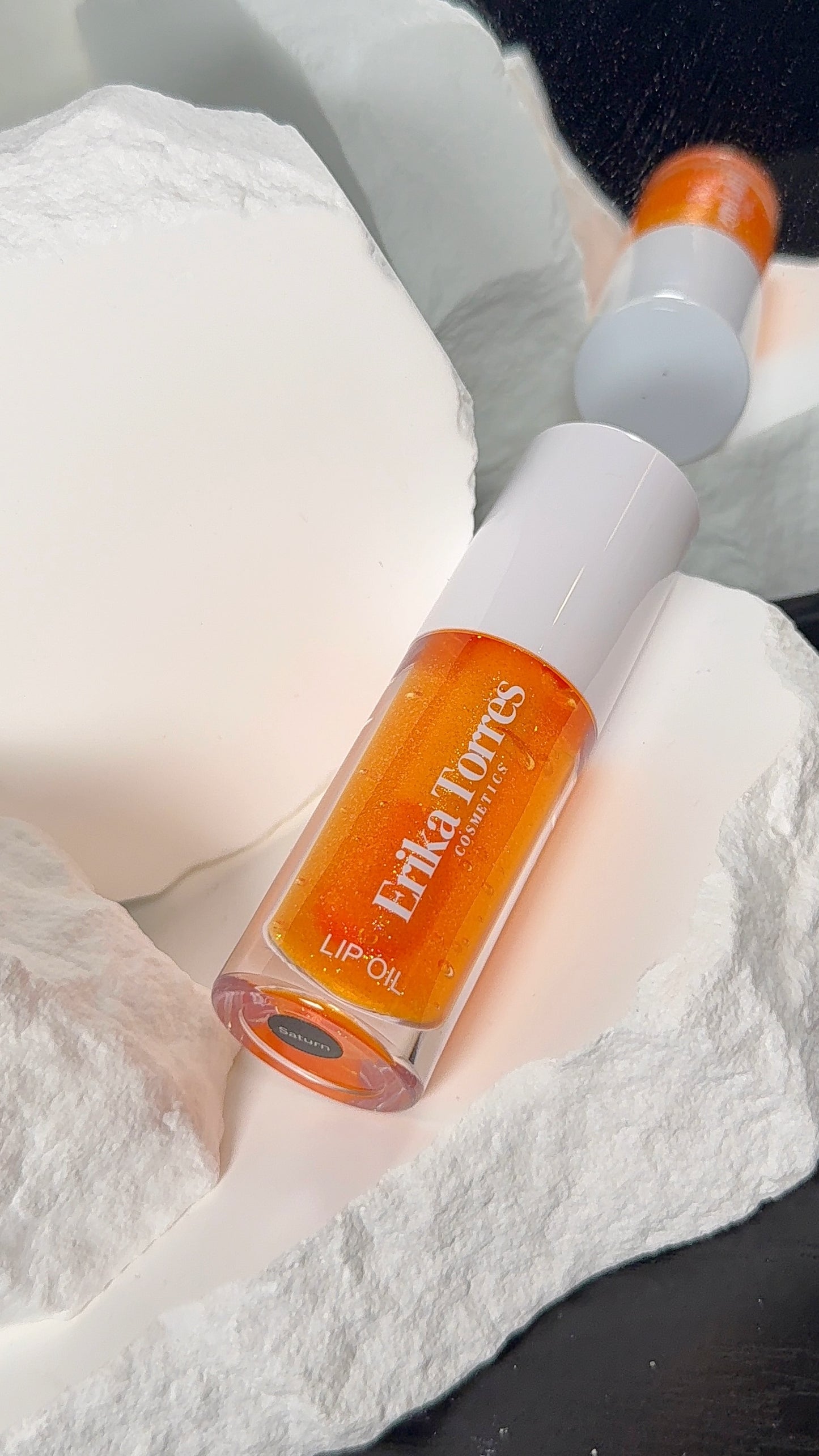 HYDRATING TINTED LIP OIL (Color Changing)