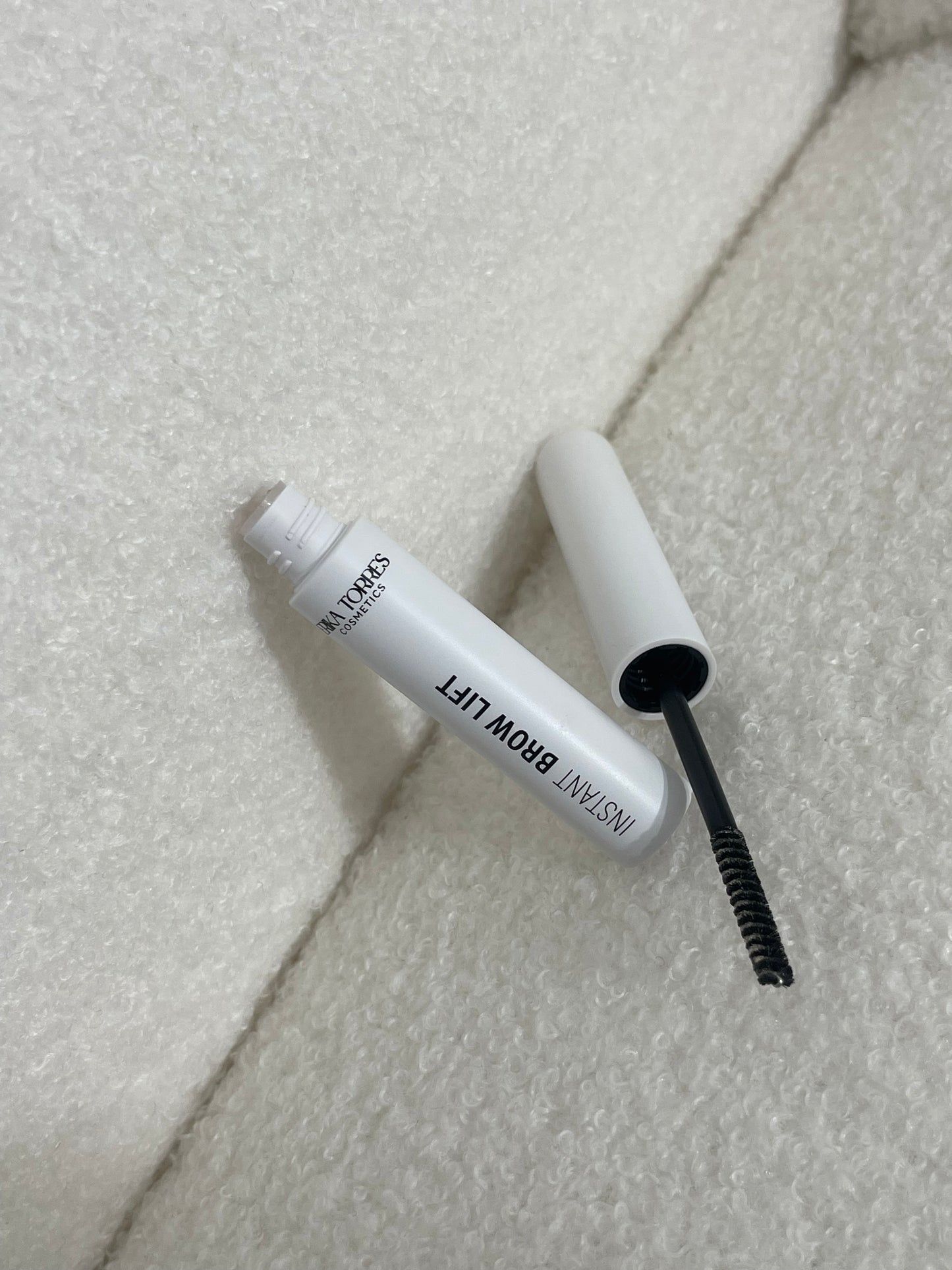 INSTANT BROW LIFT